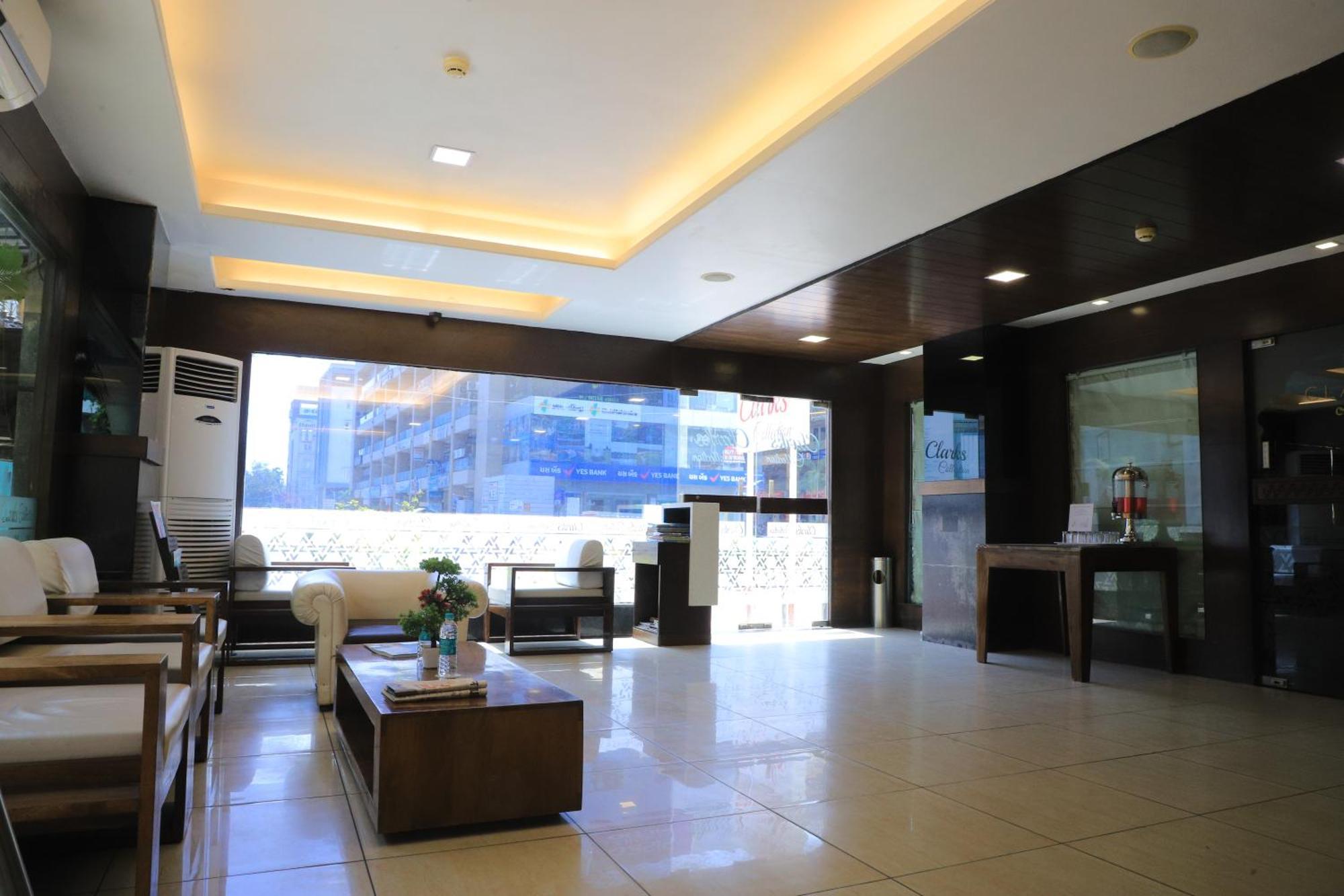Hotel Clarks Collection Вадодара Экстерьер фото